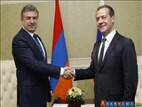 Medvedev Karapetyan ilə görüşüb